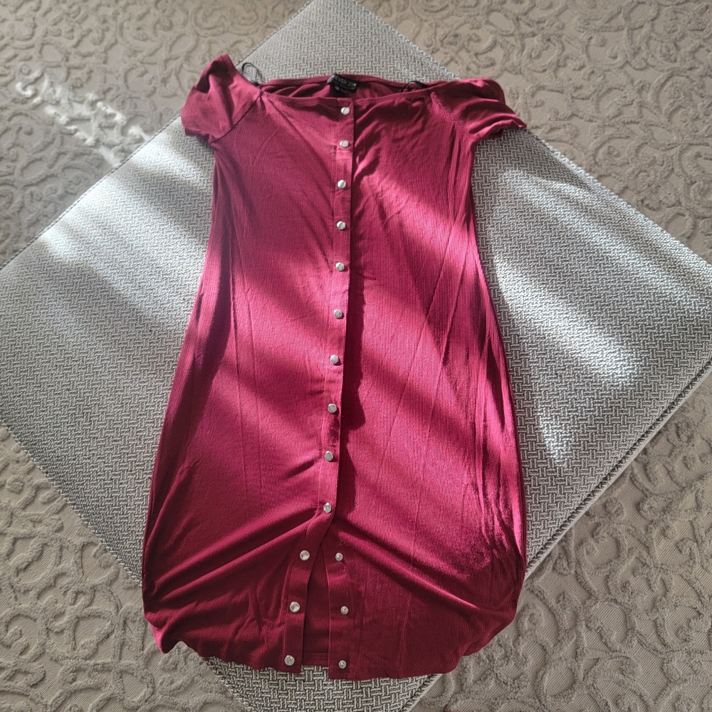 Forever 21+ burgundy snap up dress